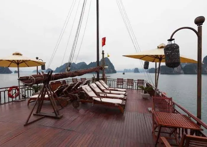  Heritage Line Violet Cruise - Bay & Lan Ha Bay