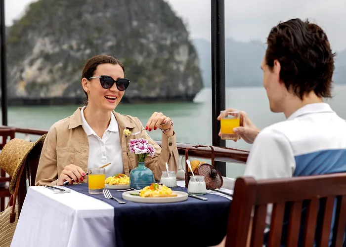  Heritage Line Violet Cruise - Bay & Lan Ha Bay Ha Long