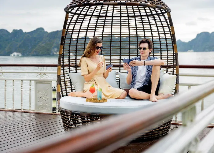 Heritage Line Violet Cruise - Bay & Lan Ha Bay  5*
