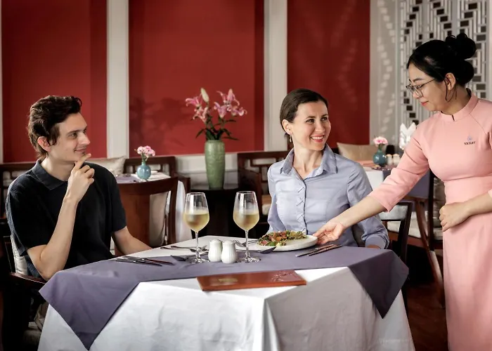Heritage Line Violet Cruise - Bay & Lan Ha Bay 