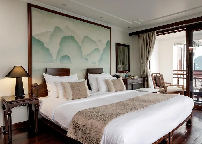  Heritage Line Violet Cruise - Bay & Lan Ha Bay 5*