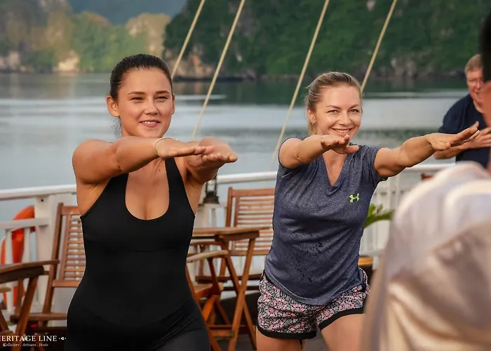 Heritage Line Violet Cruise - Bay & Lan Ha Bay Ha Long