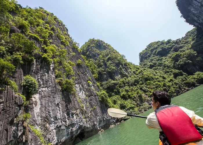 Heritage Line Violet Cruise - Bay & Lan Ha Bay 