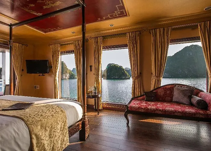  Heritage Line Violet Cruise - Bay & Lan Ha Bay