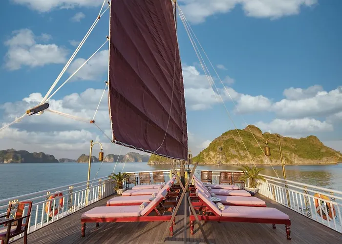  Heritage Line Violet Cruise - Bay & Lan Ha Bay 5*