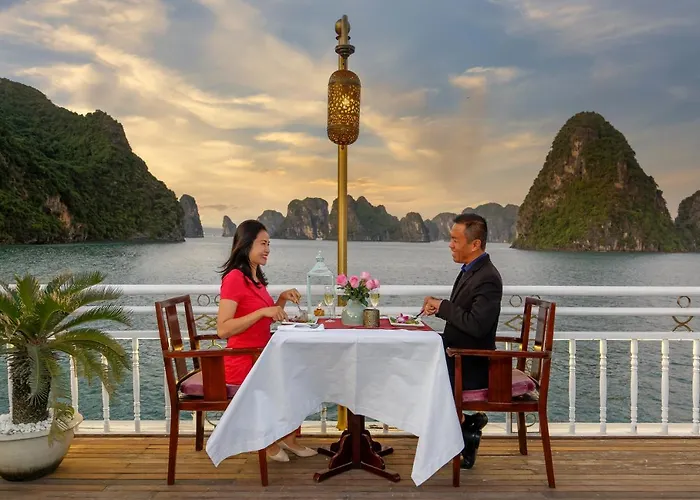  Heritage Line Violet Cruise - Bay & Lan Ha Bay Ha Long